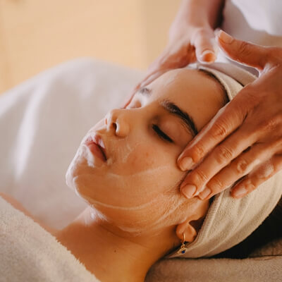 Soin visage pour enfants à Seraing, moment de douceur et découverte du bien-être - Vénus Institut à Seraing