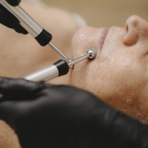 Soin Zemits pour raffermir la peau et stimuler le collagène - Vénus Institut à Seraing